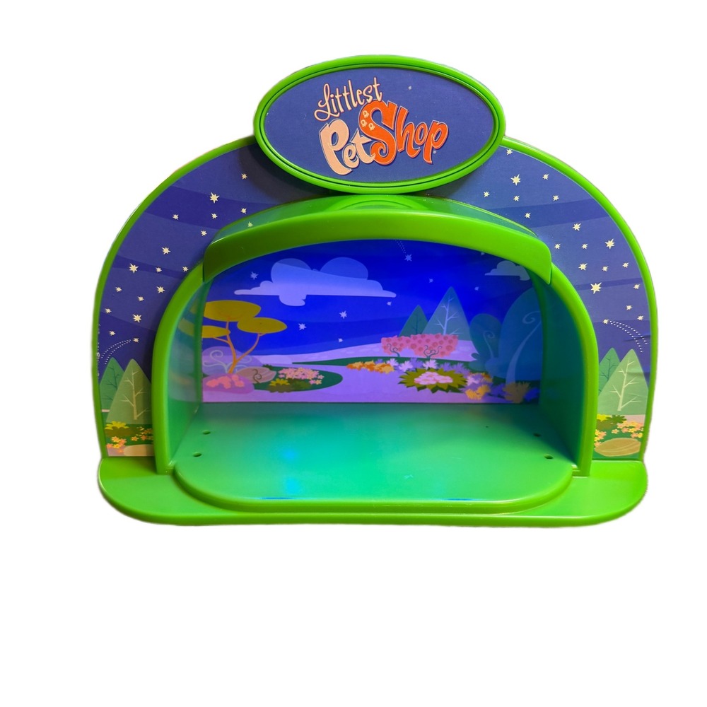 Littlest Pet Shop Light Up Display Stage Green Hasbro 2007 Starry Night Toy